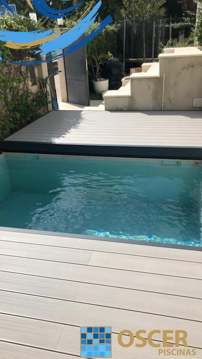 Pequeña parcela con piscina y cubierta transitable